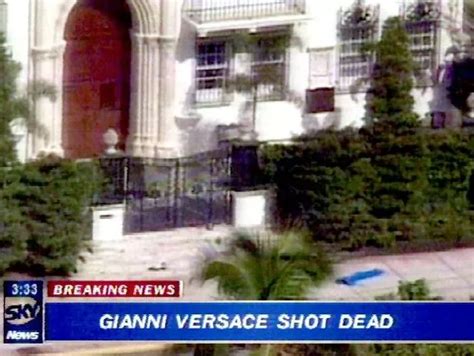 where did gianni versace get shot|how did andrew cunanan die.